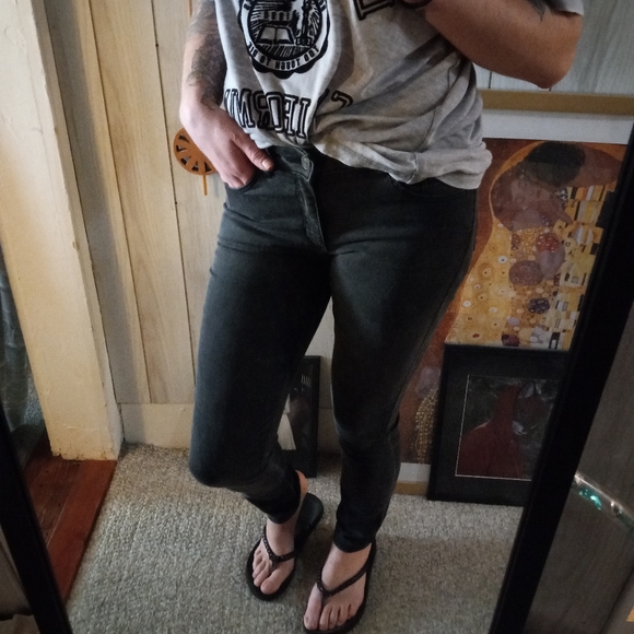 GARAGE ☆ High Waist Jegging in washed out black like new - Picture 5 of 9